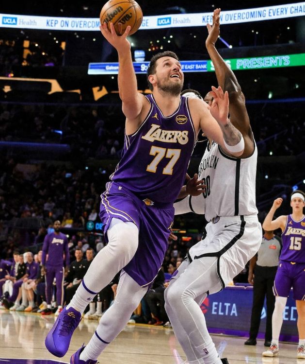 东契奇“吃T”超标遭禁赛，32 万美元打水漂引热议